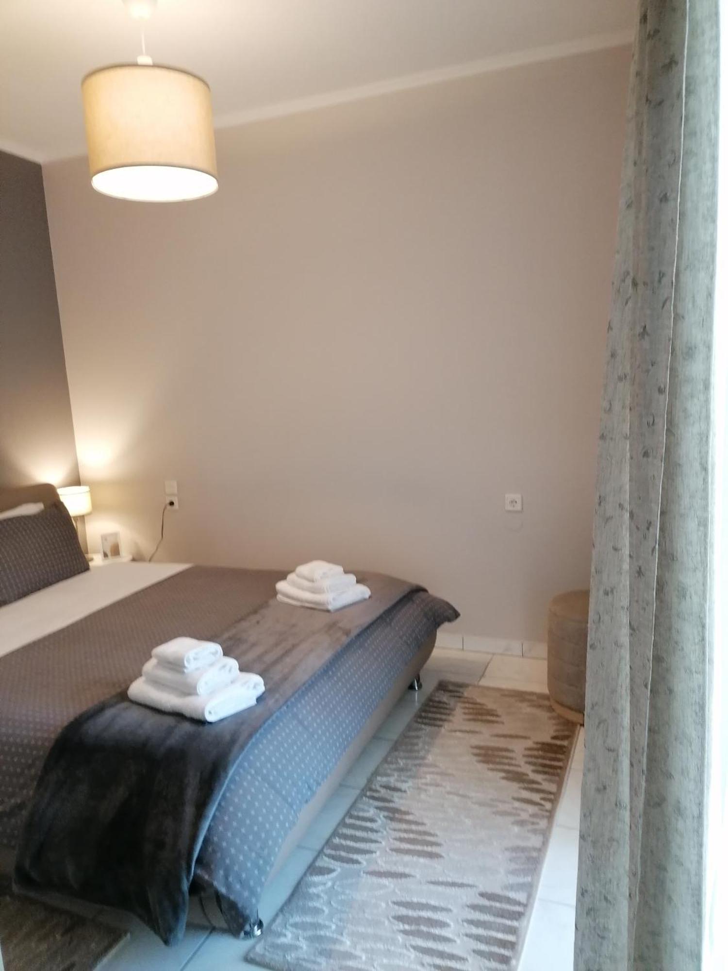Anna'S Home Μοντέρνο Ρουστίκ Yanya Dış mekan fotoğraf